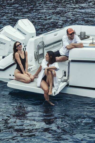 2025 Wellcraft 38 T-Top