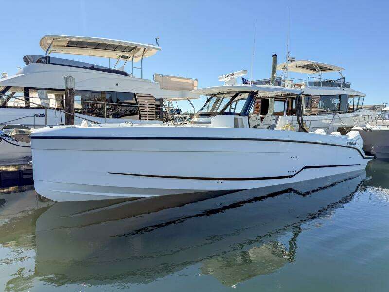 2026 Wellcraft 38 T-Top