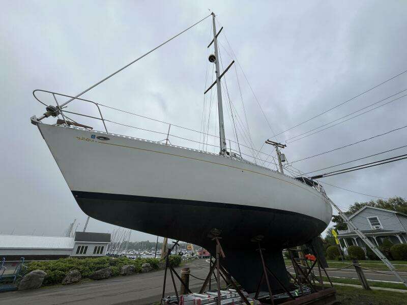 1983 Cheoy Lee Pedrick 41