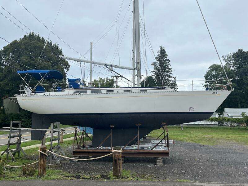 1983 Cheoy Lee Pedrick 41