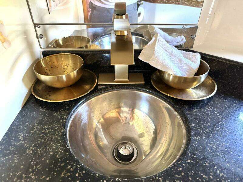 2001 Carver 40 Flybridge