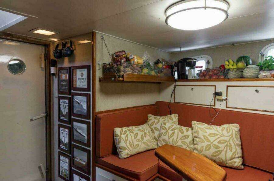 1975 Burger Raised Pilothouse CPMY