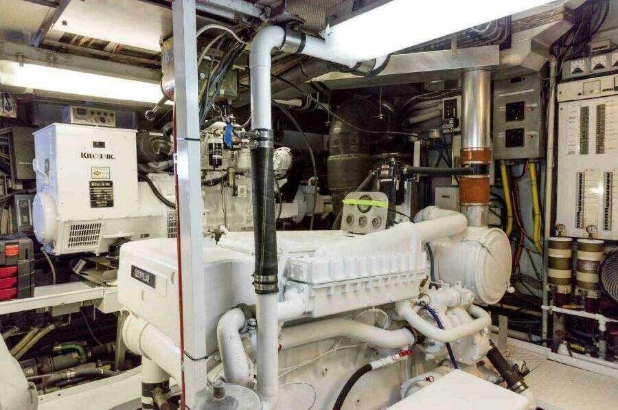 1975 Burger Raised Pilothouse CPMY