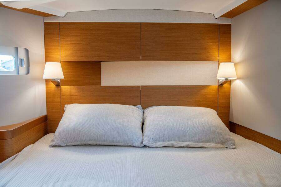 2023 Jeanneau Sun Odyssey 410