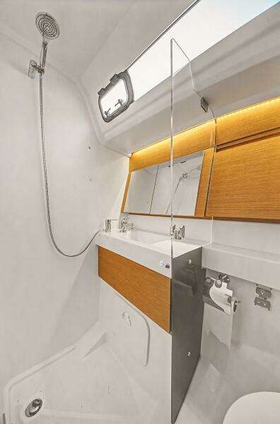 2023 Jeanneau Sun Odyssey 410