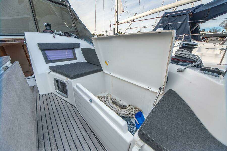 2023 Jeanneau Sun Odyssey 410