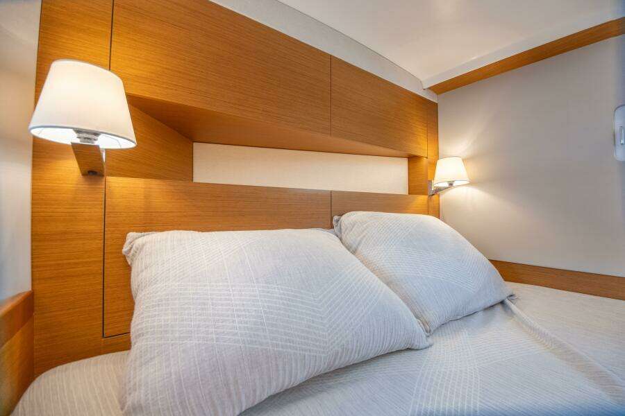 2023 Jeanneau Sun Odyssey 410