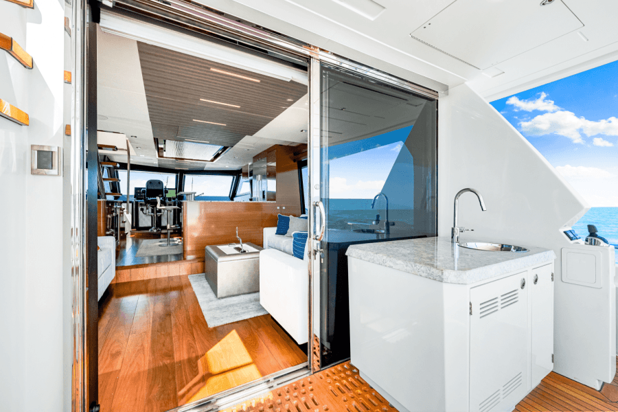 2018 Ocean Alexander 70E