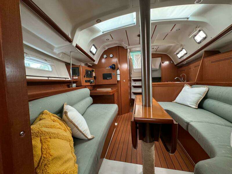 2007 Beneteau Oceanis Clipper 343