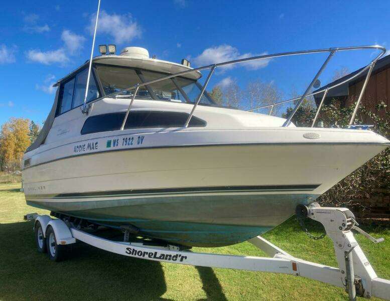 1996 Bayliner 2252