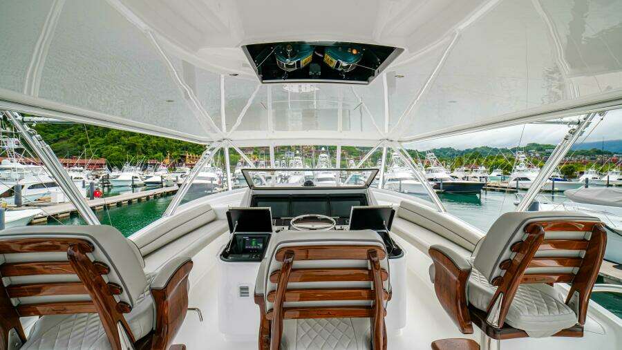 2023 Viking 73 Convertible "Free Spool" - Helm