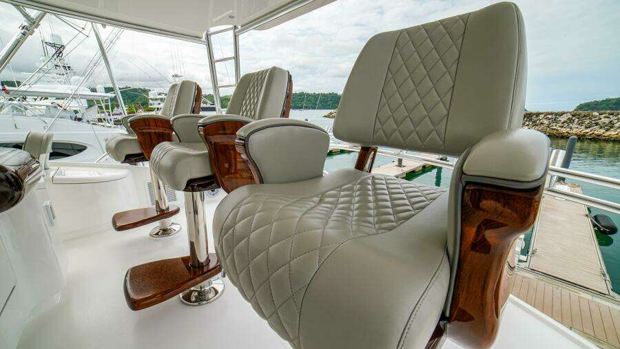 2023 Viking 73 Convertible "Free Spool" - Helm