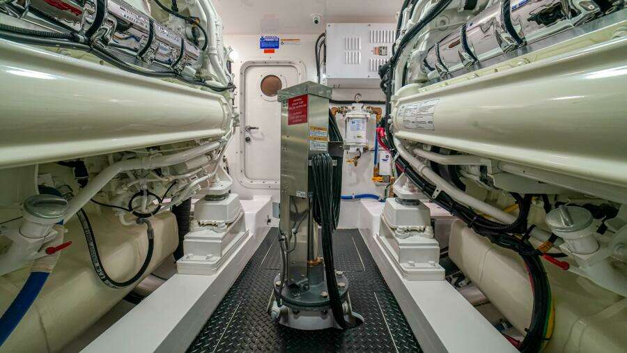 2023 Viking 73 Convertible "Free Spool" - Engine room