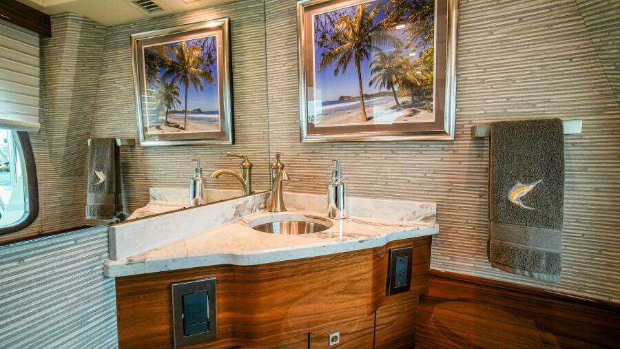 2023 Viking 73 Convertible "Free Spool" - Head