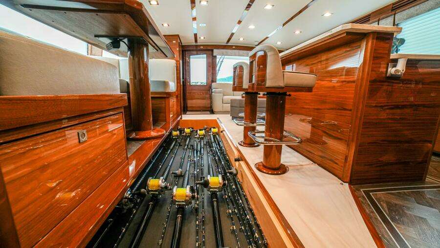 2023 Viking 73 Convertible "Free Spool" - Storage