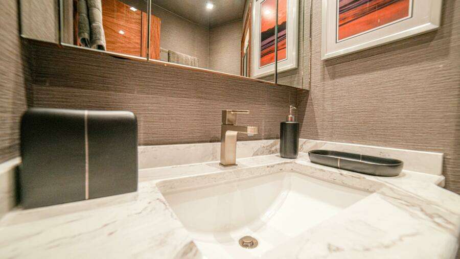 2023 Viking 73 Convertible "Free Spool" - Head