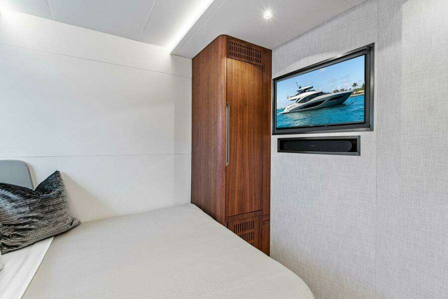 2026 Aquitalia Yachts Flybridge