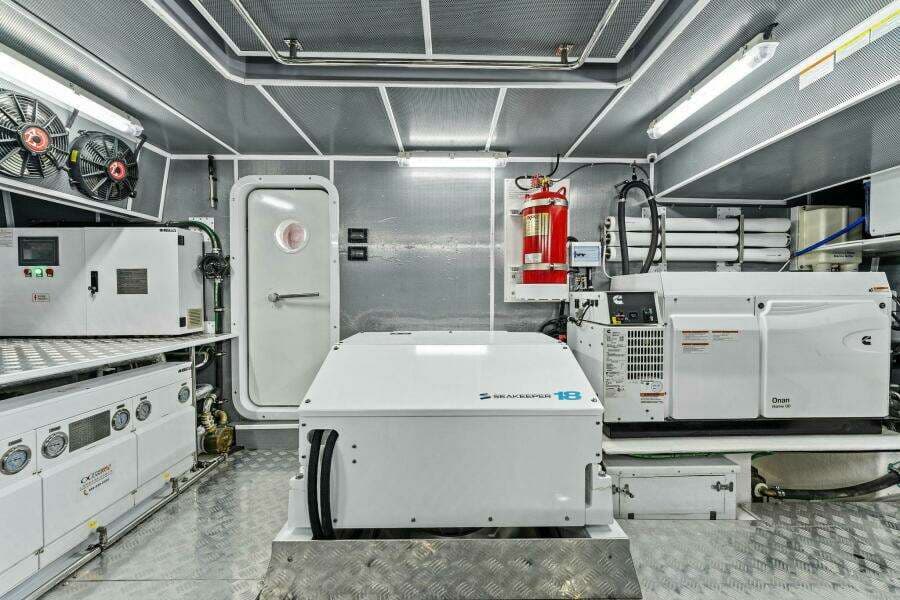 2026 Aquitalia Yachts Flybridge