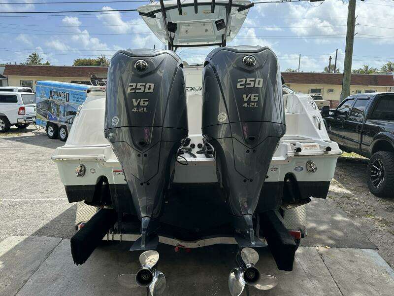 2022 Sea Fox 288 Commander