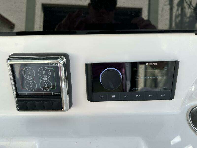 2022 Sea Fox 288 Commander