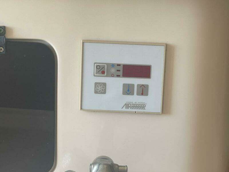 2003 Grady-White Marlin 300