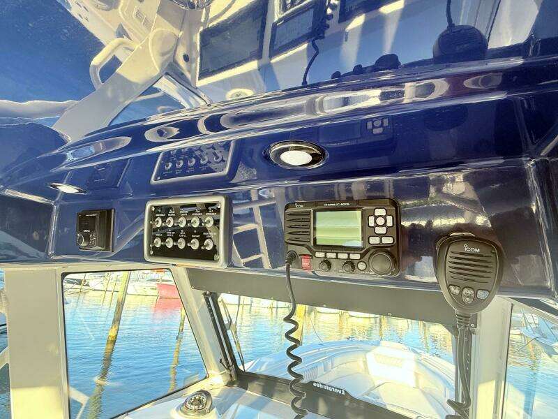 2014 Everglades 355 Center Console dashboard with navigation and communication equipment.