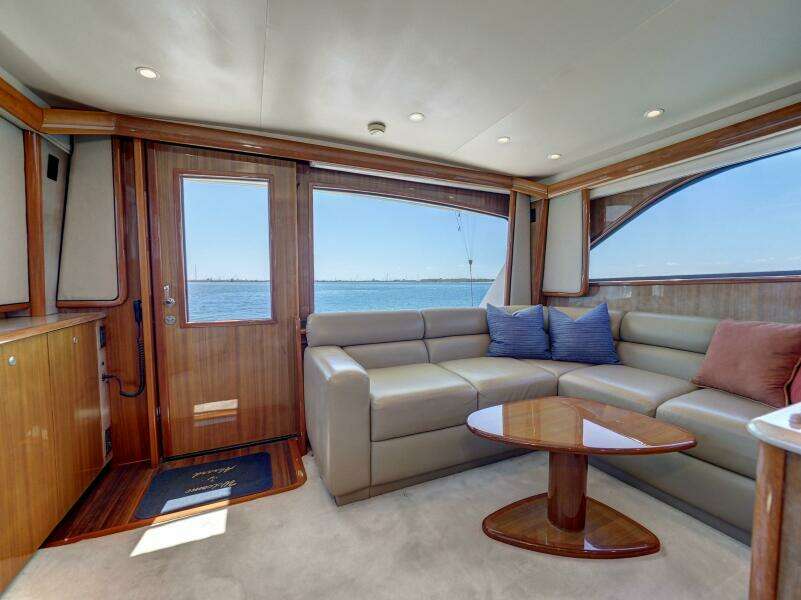 2007 Viking 48' Convertible