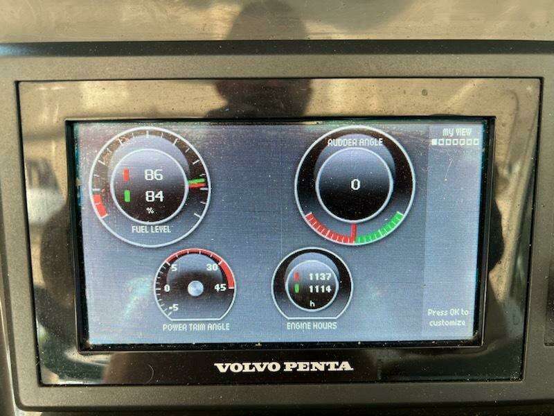 2012 Four Winns V435