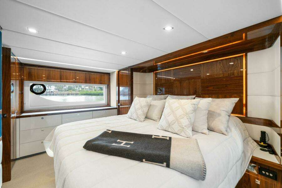 2023 Riviera 64 Sports Motor Yacht