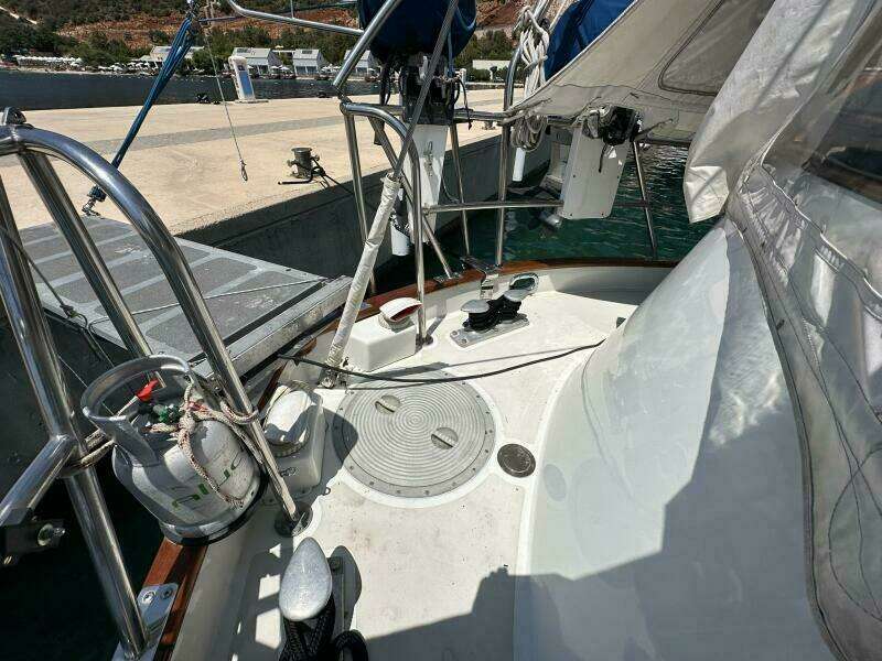 1990 Cheoy Lee Motorsailor