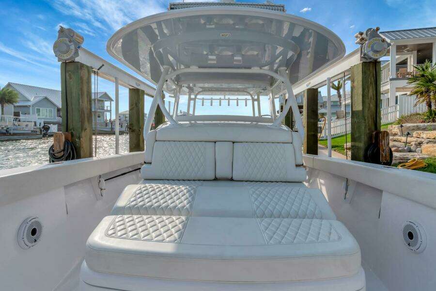 2023 Jupiter 43 Center Console "Aqua Toy"
