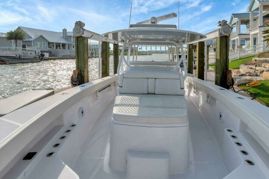 2023 Jupiter 43 Center Console "Aqua Toy"