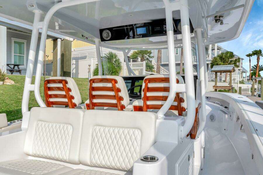 2023 Jupiter 43 Center Console "Aqua Toy"