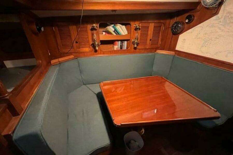 1984 Mason 43 Cutter