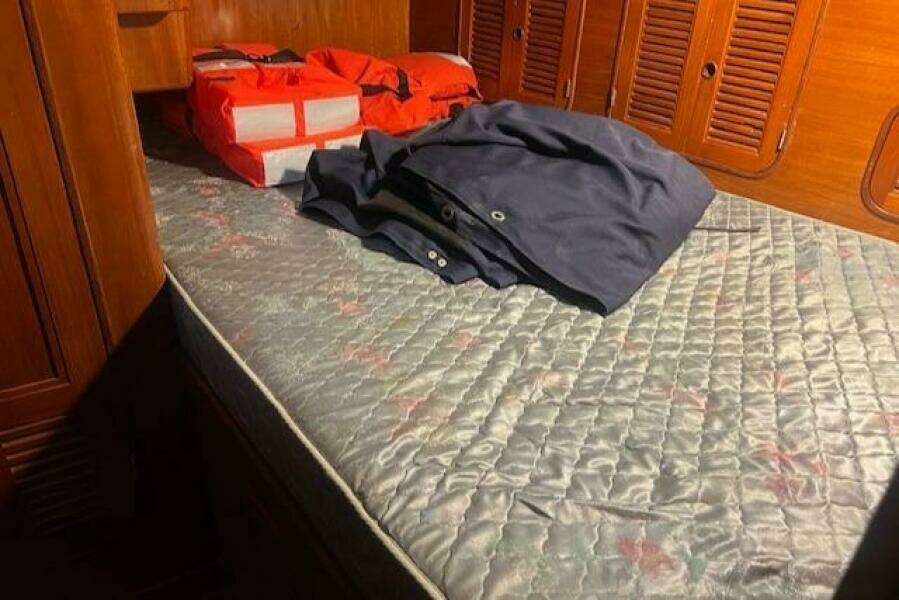 1984 Mason 43 Cutter