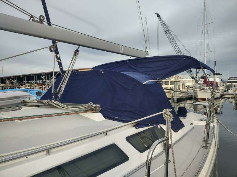 2005 Catalina 42 MKII