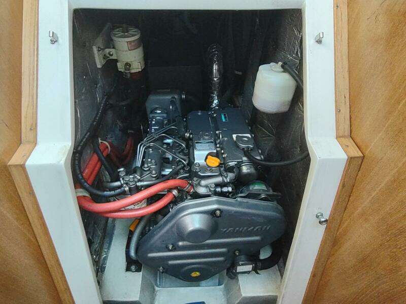 2005 Catalina 42 MKII