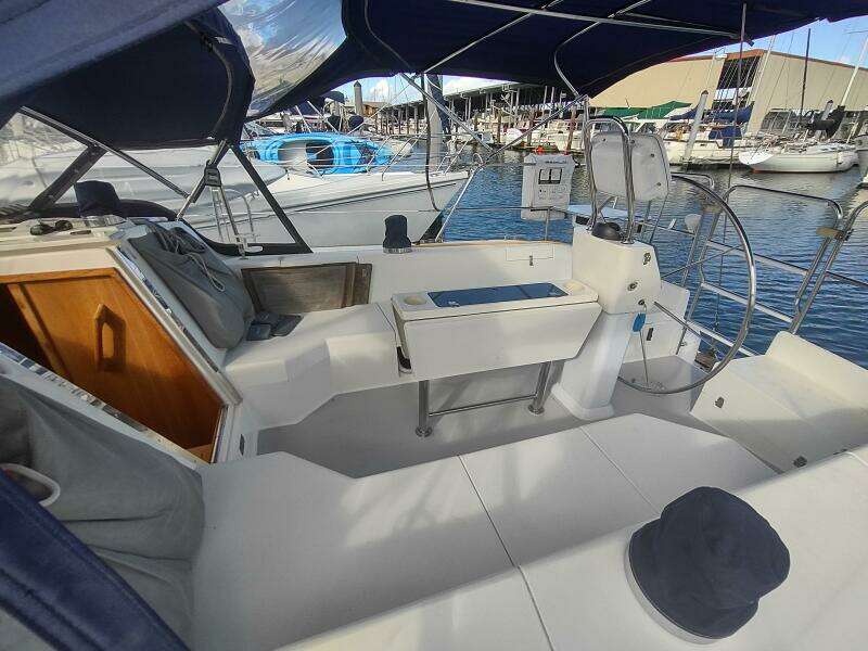 2005 Catalina 42 MKII