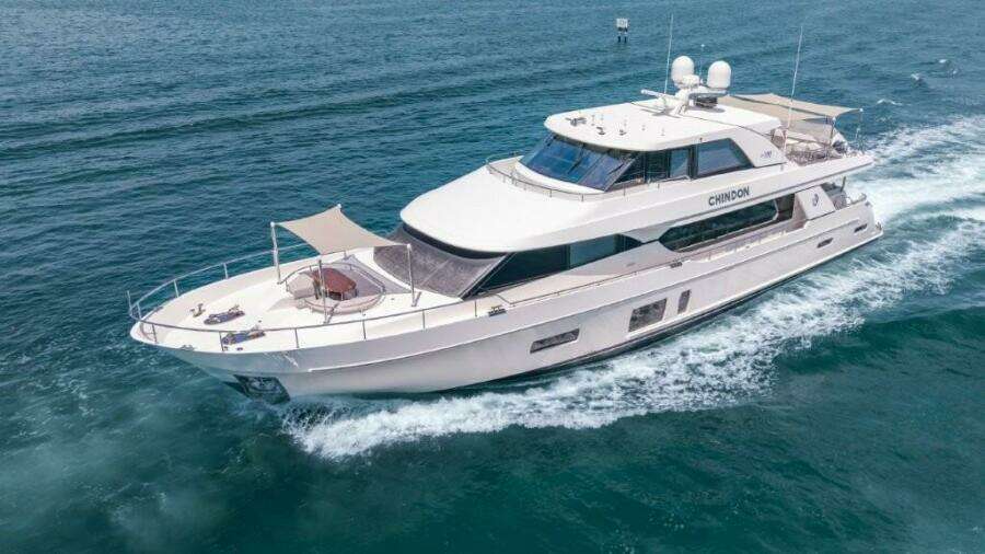 2017 Ocean Alexander 