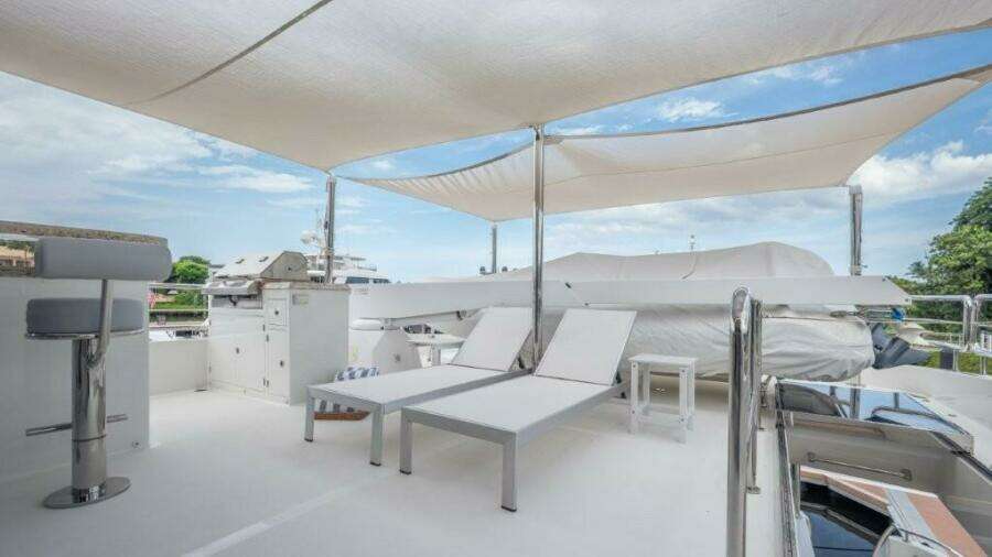 2017 Ocean Alexander 