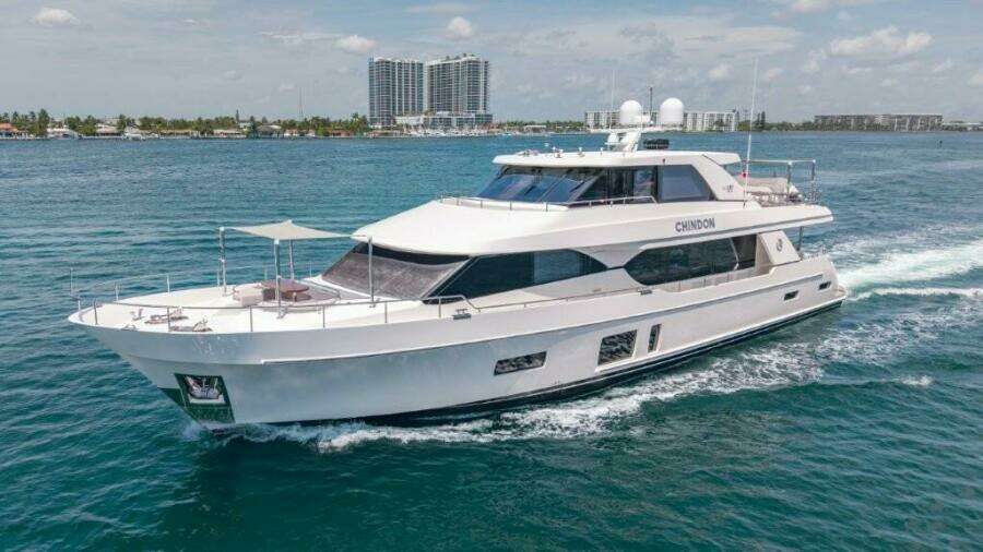 2017 Ocean Alexander 