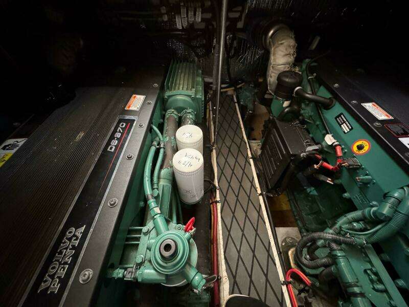 2007 Cruisers Yachts 395 Motoryacht