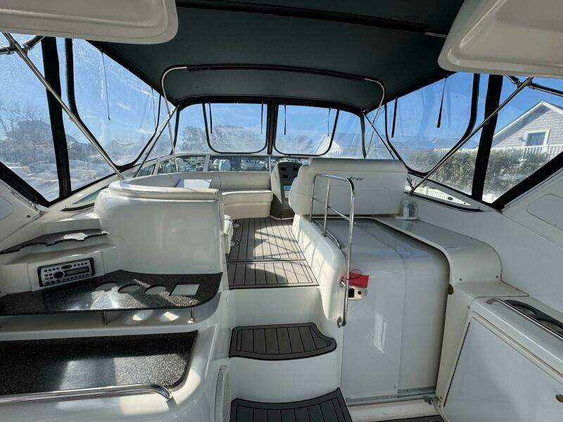 2007 Cruisers Yachts 395 Motoryacht