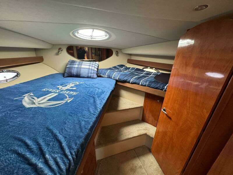 2007 Cruisers Yachts 395 Motoryacht