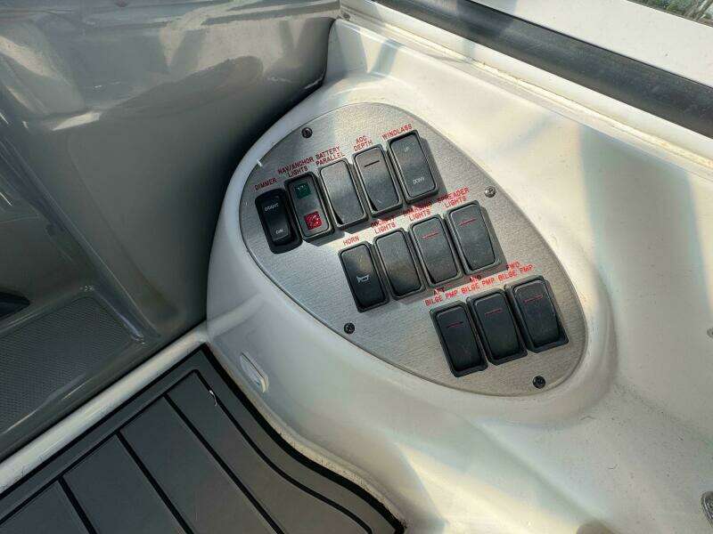 2007 Cruisers Yachts 395 Motoryacht