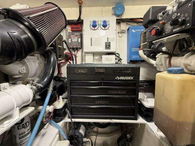 2006 Buddy Davis 48 Express PALE HORSE