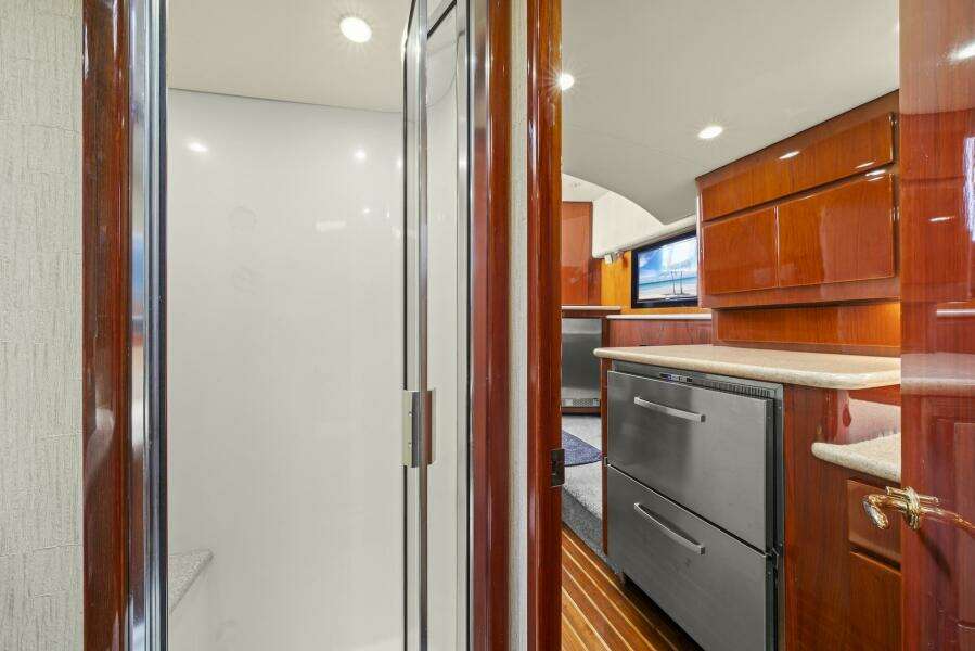 2006 Buddy Davis 48 Express PALE HORSE