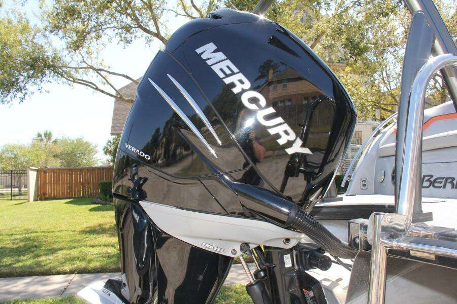 2021 Berkshire 25 Sport CL