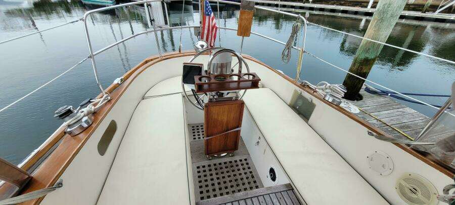 1985 Mason 33 Sloop