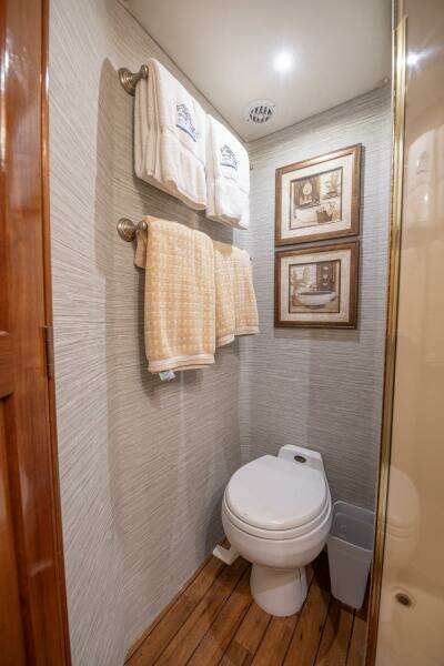 2003 Ocean Yachts 62 Super Sport EB